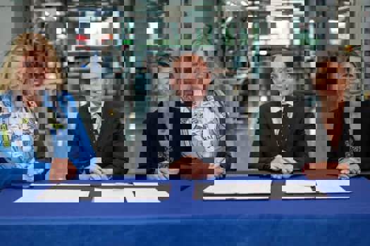 (Pictured L-R: Katherine Bennett, HVM Catapult CEO; Lenny Brown, MD Airbus Helicopters in the UK; Delphine Allehaux, Head of Material & Vehicles R&T, Airbus Helicopters).