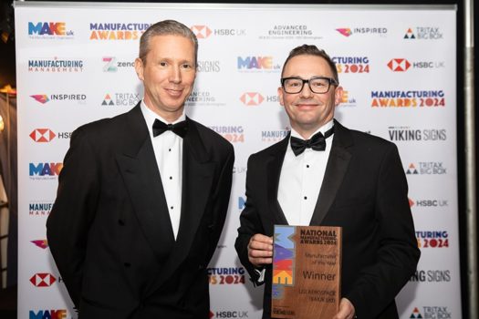 Mark Capell, General Manager of LISI AEROSPACE (R) was presented with his award by Ben Fletcher, COO of Make UK (L)